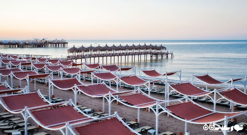 نمایی از استراحتگاه ساحلی هتل